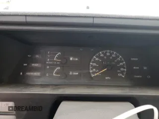 1987 Nissan Sentra z VIN JN1PB2210HU557007, wystawiony jako Copart lot #68174784 z przebiegiem 150 316 mil mil oraz Tytuł czysty. Historia ofert i sprzedaży dostępna na DreamBid. Obrazek 9.