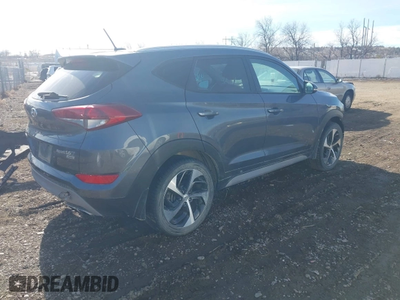 2017 Hyundai Tucson Limited z VIN KM8J3CA29HU408462, wystawiony jako IAAI lot #41674082 z przebiegiem 92 682 mil mil oraz . Historia ofert i sprzedaży dostępna na DreamBid. Obrazek 4.