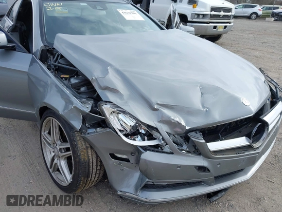 2013 Mercedes-Benz E-Class E 350 with VIN WDDKJ8JB9DF215261, listed as a IAAI auction lot 41634201 with 92,610 mi miles. Bid and sale history available at carsss.com. Image 6.