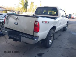 2003 Ford F-250 XL с VIN 1FTNW21P53EB48504, выставлен на аукционе IAAI как лот 41495259 с пробегом 257 559 миль миль и . История ставок и продаж доступна на DreamBid. Изображение 4.