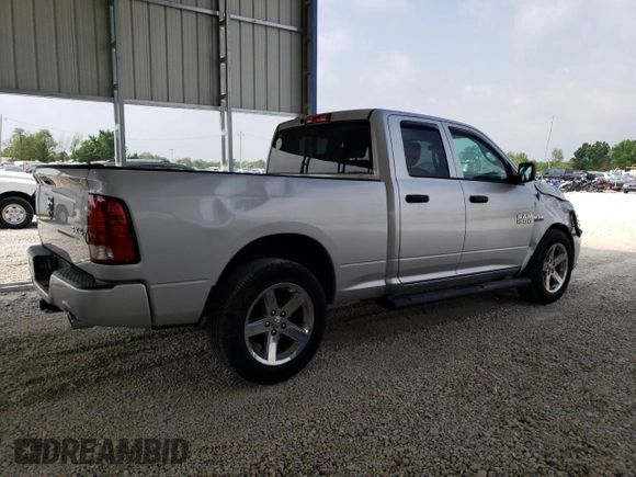 2014 Ram 1500 Express z VIN 1C6RR7FTXES123962, wystawiony jako Copart lot #55436905 z przebiegiem 99 995 mil mil oraz Szkoda całkowita • Salvage title. Historia ofert i sprzedaży dostępna na DreamBid. Obrazek 3.