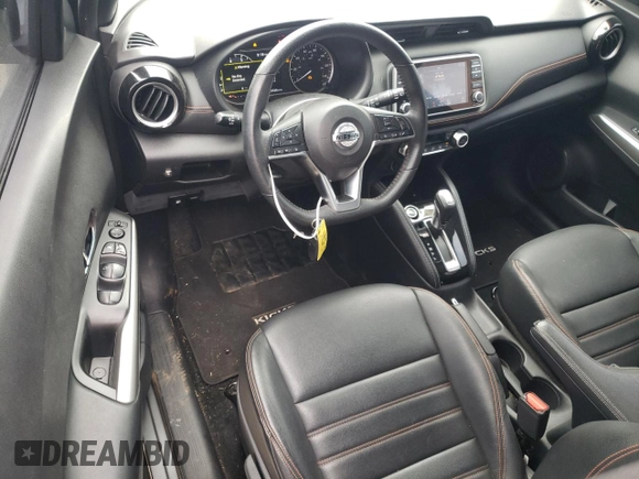 2020 Nissan Kicks SR with VIN 3N1CP5DV1LL484377, listed as a Copart auction lot 51981925 with 29,588 mi miles and Salvage Title. Bid and sale history available at carsss.com. Image 8.