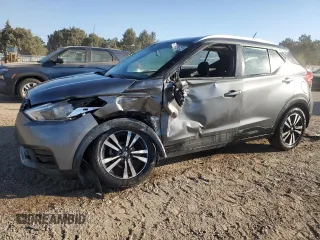 2020 Nissan Kicks SV with VIN 3N1CP5CV3LL550168, listed as a Copart auction lot 77074864 with 73,188 mi miles and Non Repairable. Bid and sale history available at DreamBid. Image 1.