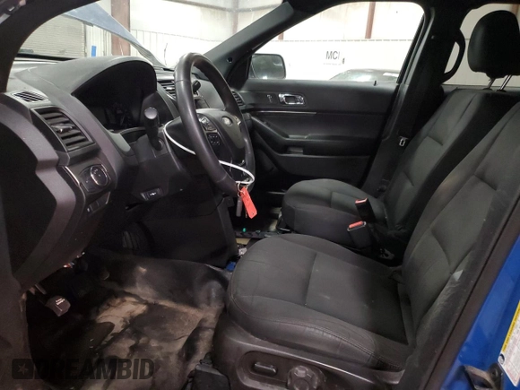 2019 Ford Police Interceptor Utility z VIN 1FM5K8AT6KGB15702, wystawiony jako Copart lot #47269055 z przebiegiem 106 958 mil mil oraz Czysty tytuł • Clean title. Historia ofert i sprzedaży dostępna na DreamBid. Obrazek 7.