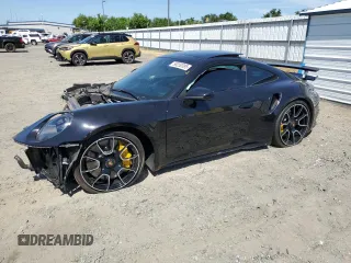 2022 Porsche 911 Turbo S z VIN WP0AD2A91NS255804, wystawiony jako Copart lot #56250395 z przebiegiem 5193 mil mil oraz Szkody całkowita. Historia ofert i sprzedaży dostępna na DreamBid. Obrazek 1.