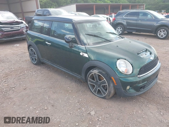 2011 MINI Clubman S z VIN WMWZG3C56BTY37202, wystawiony jako IAAI lot #42346839 z przebiegiem 112 391 mil mil oraz . Historia ofert i sprzedaży dostępna na DreamBid. Obrazek 1.