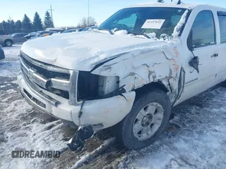 2011 Chevrolet Silverado 1500 LTZ with VIN 3GCPKTE30BG290378, listed as a IAAI auction lot 41357022 with 122,453 mi miles and . Bid and sale history available at DreamBid. Image 6.