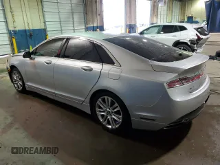 2015 Lincoln MKZ with VIN 3LN6L2G92FR610410, listed as a Copart auction lot 43044225 with 109,762 mi miles and Clean Title. Bid and sale history available at carsss.com. Image 2.