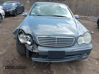 2006 Mercedes-Benz C 230 Sport с VIN WDBRF56H16F737289, выставлен на аукционе IAAI как лот 42042829 с пробегом 147 722 миль миль и . История ставок и продаж доступна на DreamBid. Изображение 13.
