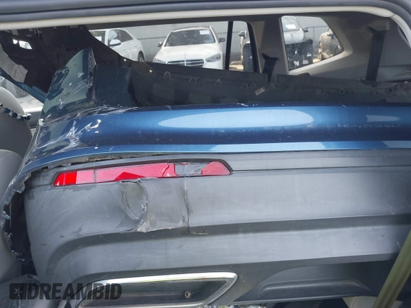 2019 Volkswagen Tiguan SE with VIN 3VV3B7AX2KM067907, listed as a IAAI auction lot 41841360 with 19,269 mi miles and . Bid and sale history available at DreamBid. Image 12.