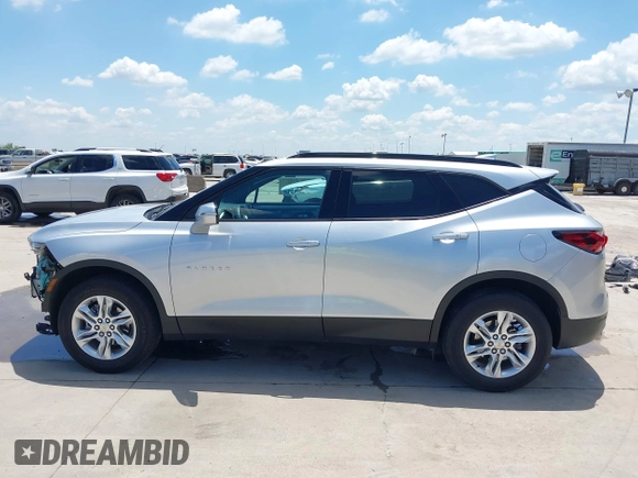 2021 Chevrolet Blazer LT z VIN 3GNKBCR47MS577835, wystawiony jako IAAI lot #42222310 z przebiegiem 26 030 mil mil oraz . Historia ofert i sprzedaży dostępna na DreamBid. Obrazek 15.