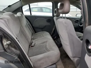 2004 Saturn ION ION 3 z VIN 1G8AL52F04Z205369, wystawiony jako Copart lot #85742934 z przebiegiem 157 784 mil mil oraz Szkoda całkowita • Salvage title. Historia ofert i sprzedaży dostępna na DreamBid. Obrazek 10.