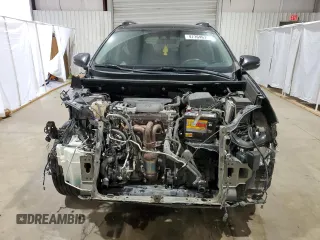 2018 Toyota RAV4 XLE with VIN 2T3WFREV3JW423623, listed as a Copart auction lot 47364675 with 132,510 mi miles and Salvage Title. Bid and sale history available at DreamBid. Image 5.