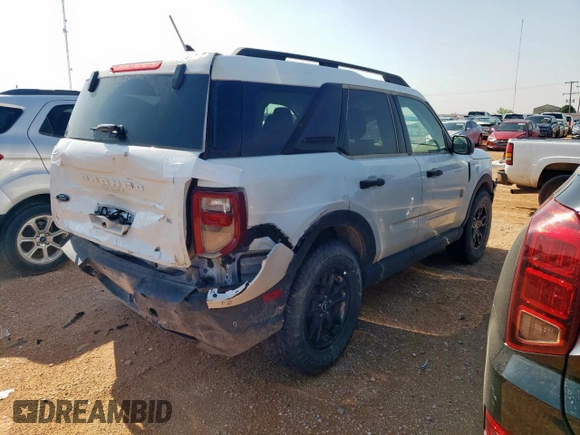2024 Ford Bronco Sport Big Bend z VIN 3FMCR9B65RRE26624, wystawiony jako Copart lot #56880665 z przebiegiem 41 711 mil mil oraz Szkoda całkowita • Salvage title. Historia ofert i sprzedaży dostępna na DreamBid. Obrazek 3.