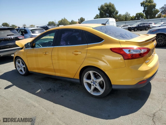2012 Ford Focus Titanium with VIN 1FAHP3J27CL228036, listed as a Copart auction lot 69719014 with 118,266 mi miles and Salvage Title. Bid and sale history available at carsss.com. Image 2.