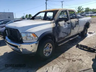 2017 Ram 2500 Tradesman z VIN 3C6UR5HJ9HG719988, wystawiony jako Copart lot #58069794 z przebiegiem Nie podano mil oraz Nie do naprawy • Non repairable. Historia ofert i sprzedaży dostępna na DreamBid. Obrazek 1.