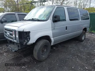 2014 Ford Econoline Passenger XL z VIN 1FBNE3BL3EDA67454, wystawiony jako IAAI lot #42186097 z przebiegiem Nie podano mil oraz . Historia ofert i sprzedaży dostępna na DreamBid. Obrazek 17.