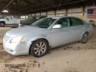 2005 Toyota Avalon XL with VIN 4T1BK36B05U018958, listed as a Copart auction lot 49352535 with 213,822 mi miles and Clean Title. Bid and sale history available at carsss.com. Image 1.