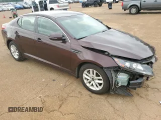 2011 Kia Optima LX z VIN KNAGM4A71B5056974, wystawiony jako Copart lot #54190885 z przebiegiem 53 768 mil mil oraz Szkoda całkowita • Salvage title. Historia ofert i sprzedaży dostępna na DreamBid. Obrazek 4.