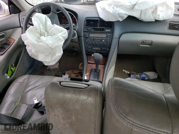 1999 Lexus ES 300 z VIN JT8BF28G3X5063996, wystawiony jako Copart lot #54093095 z przebiegiem 216 576 mil mil oraz Szkoda całkowita • Salvage title. Historia ofert i sprzedaży dostępna na DreamBid. Obrazek 8.