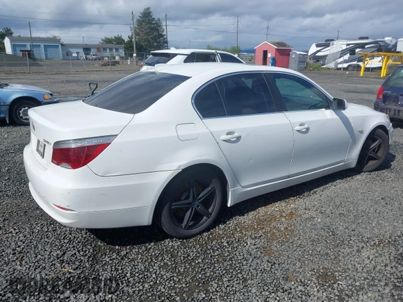 2008 BMW 5 Series 528i with VIN WBANU53518CT14990, listed as a IAAI auction lot 41921482 with 257,615 mi miles and . Bid and sale history available at carsss.com. Image 4.