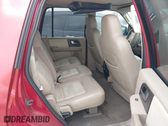 2004 Ford Expedition Eddie Bauer with VIN 1FMFU17L74LA46624, listed as a IAAI auction lot 41928841 with 240,572 mi miles. Bid and sale history available at carsss.com. Image 8.