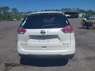 2015 Nissan Rogue S with VIN KNMAT2MV8FP529757, listed as a IAAI auction lot 42026705 with 165,693 mi miles. Bid and sale history available at carsss.com. Image 16.