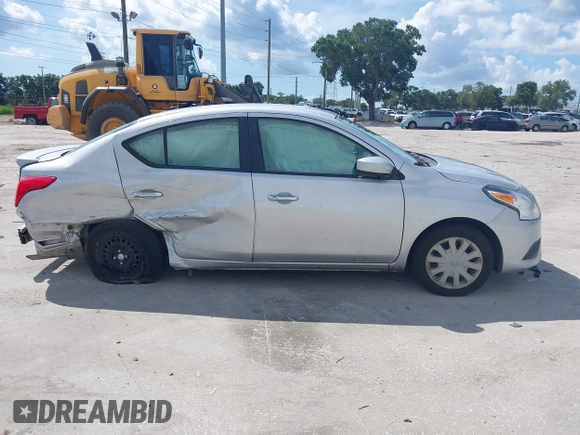 2019 Nissan Versa SV с VIN 3N1CN7AP9KL853119, выставлен на аукционе IAAI как лот 40735788 с пробегом 89 922 миль миль и . История ставок и продаж доступна на DreamBid. Изображение 13.