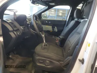 2018 Ford Police Interceptor Utility с VIN 1FM5K8AR3JGB34792, выставлен на аукционе Copart как лот 59201415 с пробегом 52 825 миль миль и Списание • Salvage title. История ставок и продаж доступна на DreamBid. Изображение 7.