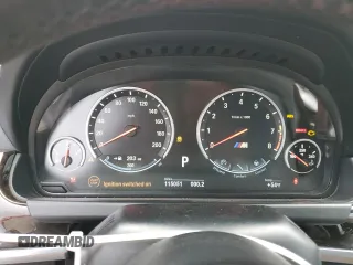 2014 BMW M6 z VIN WBSLZ9C50EDZ78599, wystawiony jako Copart lot #84724974 z przebiegiem 115 051 mil mil oraz Czysty tytuł • Clean title. Historia ofert i sprzedaży dostępna na DreamBid. Obrazek 9.