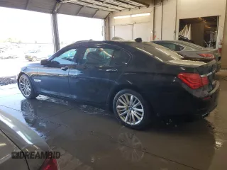 2012 BMW 7 Series 750Li с VIN WBAKB8C55CDX20672, выставлен на аукционе Copart как лот 53150435 с пробегом 141 459 миль миль и Списание • Salvage title. История ставок и продаж доступна на DreamBid. Изображение 2.