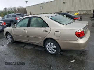 2005 Toyota Camry STD z VIN 4T1BE32K55U629355, wystawiony jako Copart lot #82282494 z przebiegiem 297 925 mil mil oraz Czysty tytuł • Clean title. Historia ofert i sprzedaży dostępna na DreamBid. Obrazek 2.