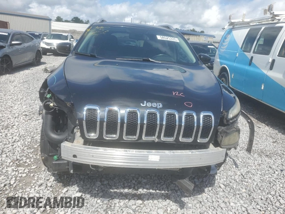 2014 Jeep Cherokee Latitude z VIN 1C4PJMCS5EW252136, wystawiony jako Copart lot #58525335 z przebiegiem 111 193 mil mil oraz Szkoda całkowita • Salvage title. Historia ofert i sprzedaży dostępna na DreamBid. Obrazek 5.