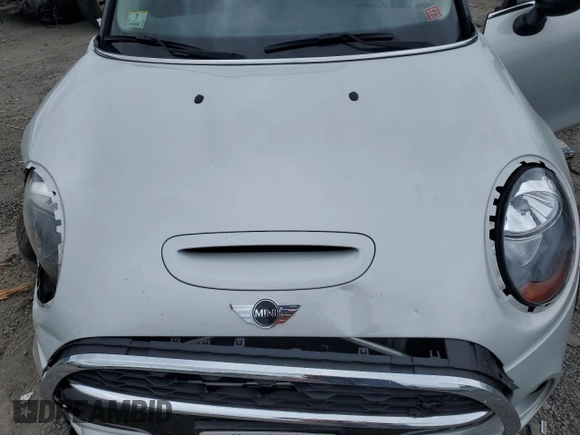 2015 MINI Hardtop S z VIN WMWXP7C53F2A38765, wystawiony jako Copart lot #57787575 z przebiegiem Nie podano mil oraz Czysty tytuł • Clean title. Historia ofert i sprzedaży dostępna na DreamBid. Obrazek 11.