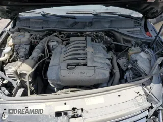 2017 Volkswagen Touareg Wolfsburg Edition с VIN WVGRF7BPXHD003755, выставлен на аукционе Copart как лот 52582425 с пробегом 333 333 миль миль и Чистый • Clean title. История ставок и продаж доступна на DreamBid. Изображение 12.