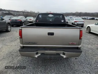 1998 GMC Sonoma SLS with VIN 1GTCT19XXW8508898, listed as a Copart auction lot 87130834 with 206,151 mi miles and Clean Title. Bid and sale history available at carsss.com. Image 6.