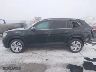 2021 Volkswagen Atlas 3.6L V6 SE w/Technology with VIN 1V2HR2CA9MC574558, listed as a IAAI auction lot 41296583 with 50,267 mi miles. Bid and sale history available at carsss.com. Image 15.