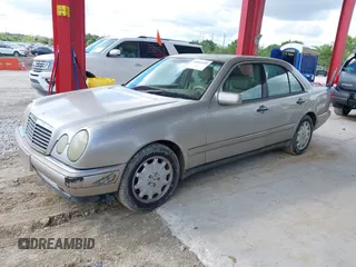 1998 Mercedes-Benz E 320 with VIN WDBJF25F5WA581878, listed as a IAAI auction lot 41662418 with 154,886 mi miles and . Bid and sale history available at DreamBid. Image 2.