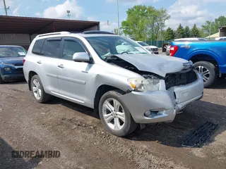 2009 Toyota Highlander Limited with VIN JTEDS42A292073134, listed as a IAAI auction lot 42192183 with 136,111 mi miles and . Bid and sale history available at DreamBid. Image 1.
