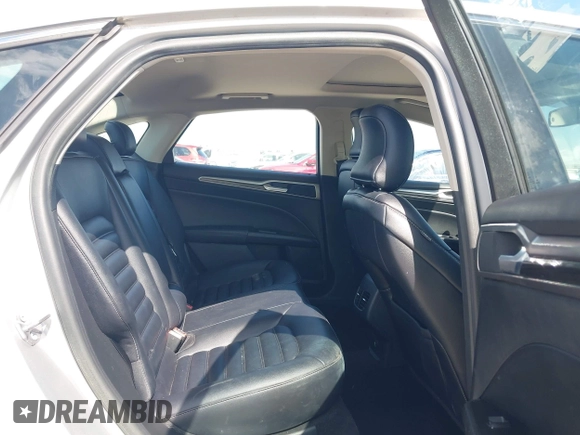 2019 Ford Fusion SEL with VIN 3FA6P0CD2KR116863, listed as a IAAI auction lot 42011256 with 72,676 mi miles. Bid and sale history available at carsss.com. Image 8.