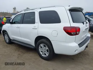 2018 Toyota Sequoia SR5 with VIN 5TDBY5G13JS165133, listed as a IAAI auction lot 42034441 with 121,474 mi miles. Bid and sale history available at carsss.com. Image 3.