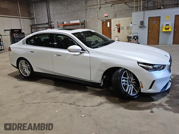 2024 BMW 5 Series 530i xDrive with VIN WBA53FJ04RCS13038, listed as a Copart auction lot 81588844 with 493 mi miles and Clean Title. Bid and sale history available at carsss.com. Image 4.