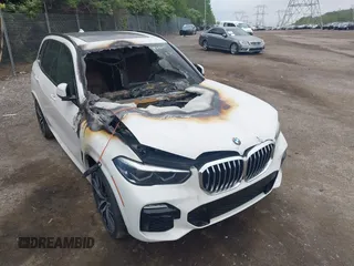 2019 BMW X5 xDrive50i с VIN 5UXJU2C5XKLN64637, выставлен на аукционе IAAI как лот 42182077 с пробегом Не указан миль и . История ставок и продаж доступна на DreamBid. Изображение 6.