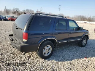 2000 Chevrolet Blazer LT z VIN 1GNDT13W9Y2135306, wystawiony jako Copart lot #47902155 z przebiegiem 152 008 mil mil oraz Szkoda całkowita • Salvage title. Historia ofert i sprzedaży dostępna na DreamBid. Obrazek 3.