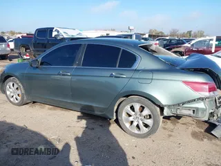 2008 Honda Accord EX-L z VIN 1HGCP26828A162219, wystawiony jako IAAI lot #41208788 z przebiegiem 243 006 mil mil oraz . Historia ofert i sprzedaży dostępna na DreamBid. Obrazek 14.
