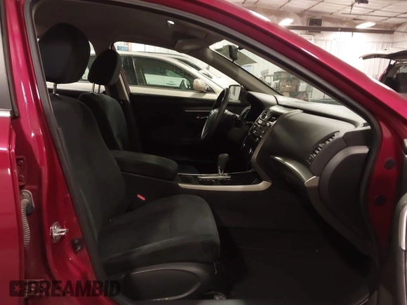 2015 Nissan Altima 2.5 SV with VIN 1N4AL3APXFC117008, listed as a IAAI auction lot 41938241 with 121,549 mi miles. Bid and sale history available at carsss.com. Image 5.