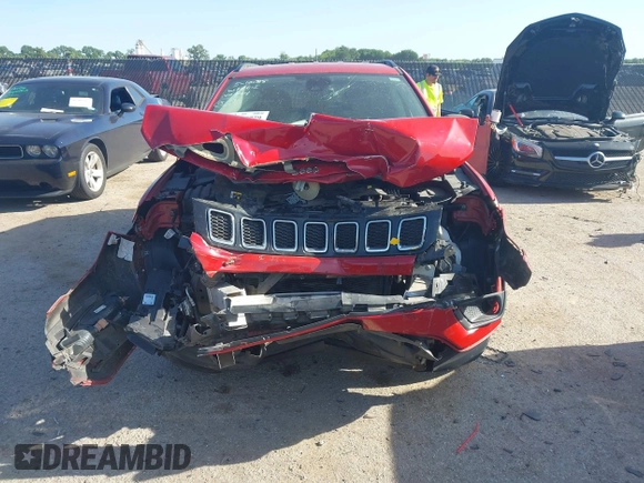 2018 Jeep Compass Latitude with VIN 3C4NJDBB2JT331384, listed as a IAAI auction lot 42293779 with 72,472 mi miles and . Bid and sale history available at DreamBid. Image 6.