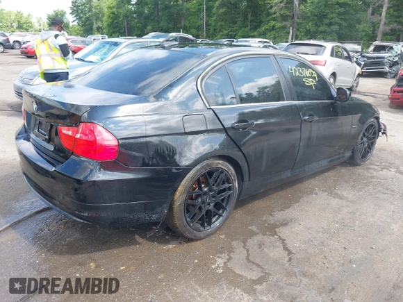 2011 BMW 3 Series 328i with VIN WBAPH5G55BNM81646, listed as a IAAI auction lot 42376059 with 116,318 mi miles and . Bid and sale history available at DreamBid. Image 4.