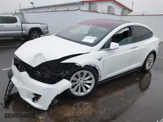 2019 Tesla Model X 75D with VIN 5YJXCBE22KF198905, listed as a IAAI auction lot 41221320 with NaN miles. Bid and sale history available at carsss.com. Image 20.