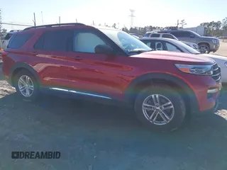 2020 Ford Explorer XLT with VIN 1FMSK7DH6LGA23236, listed as a IAAI auction lot 41733624 with 116,556 mi miles. Bid and sale history available at carsss.com. Image 1.